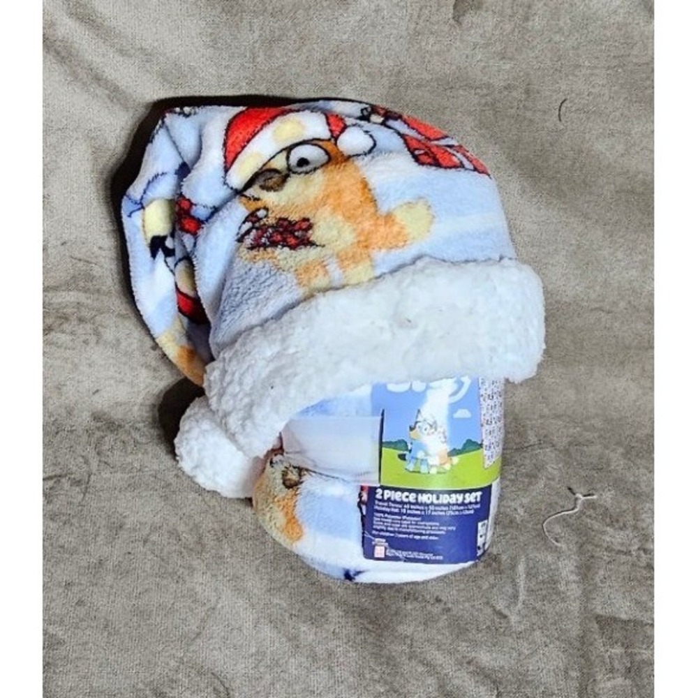 Bluey Christmas 2 Piece Holiday Set Travel Throw Blanket and Santa Hat New